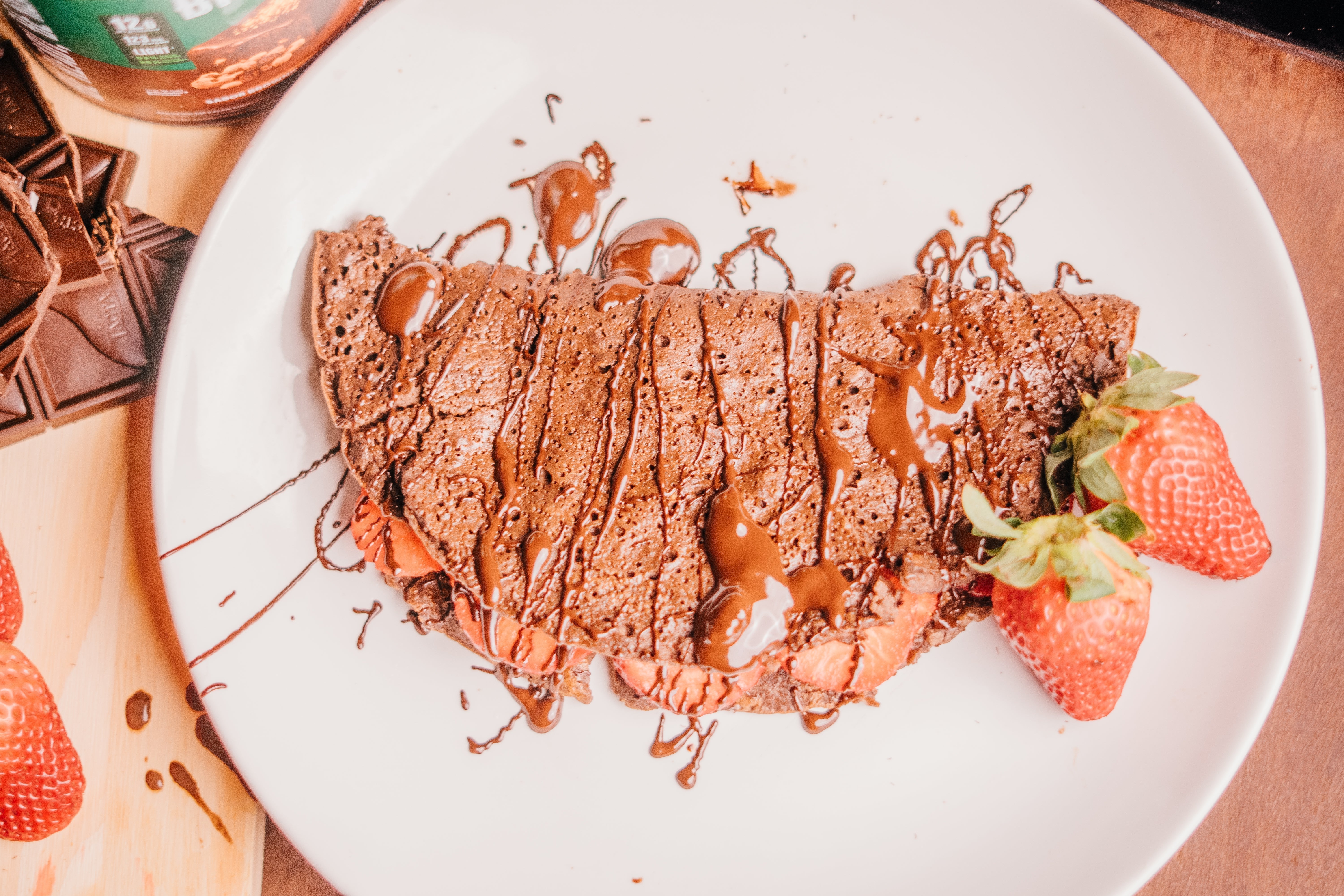 Crepe de Brownie com Morango Bready